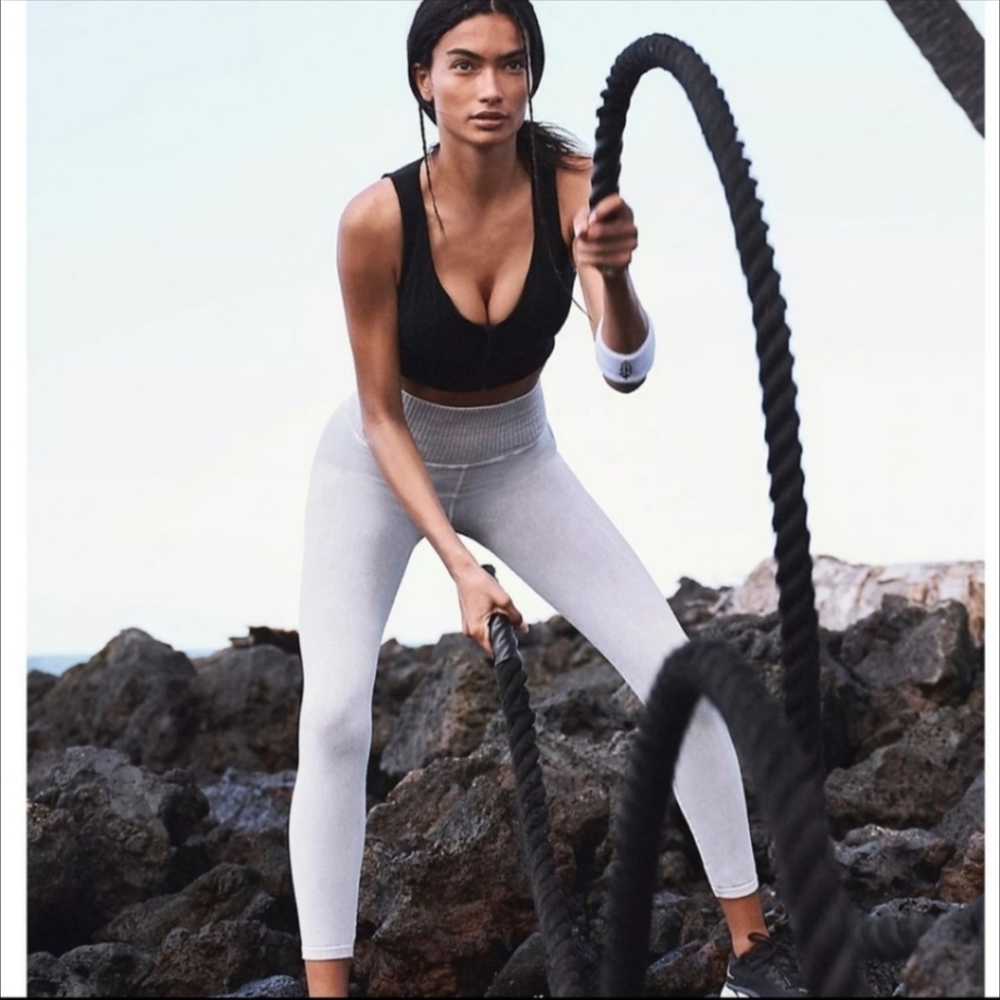 Free People Bundle - Picture 5 of 7